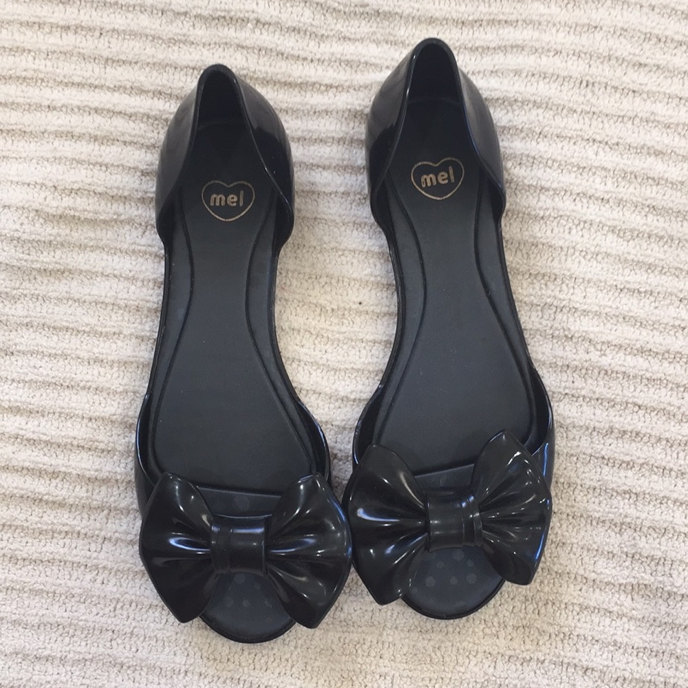 NWOT Melissa flats with bow accent